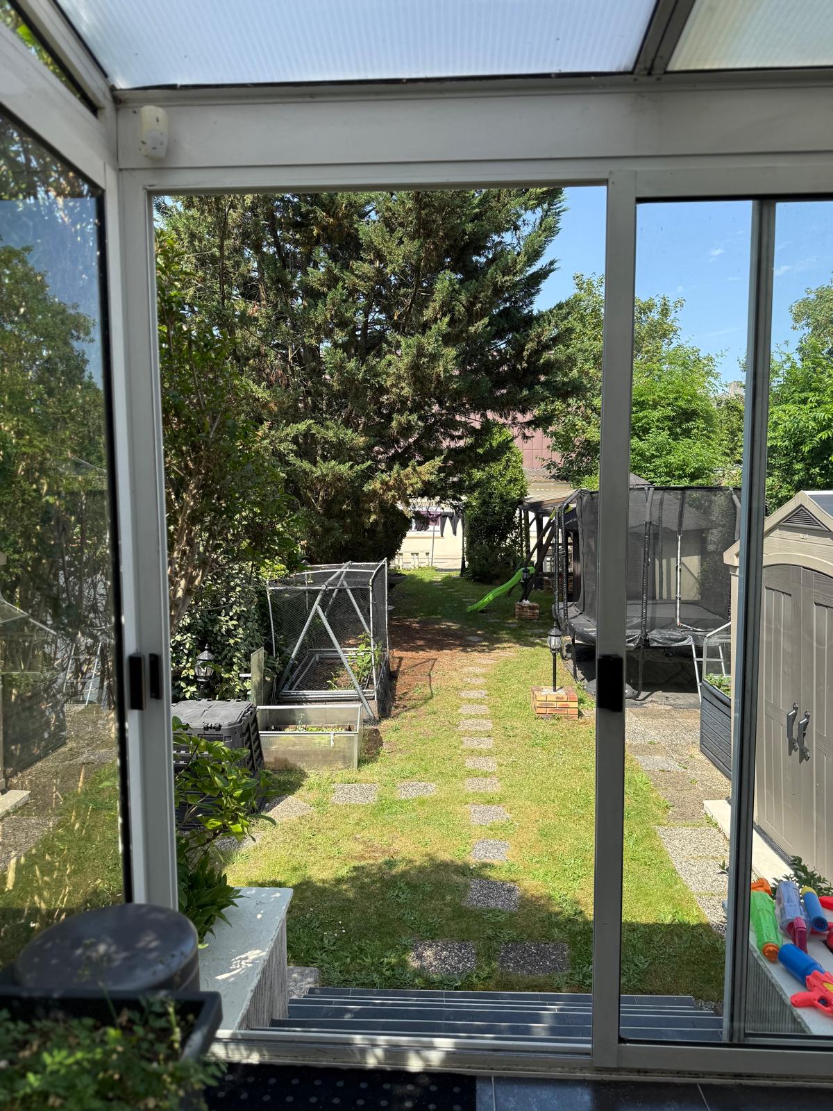 Maison de caractère avec studio indépendant à vendre à Livry-Gargan
